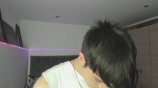stevve 14 online show from June 8, 2:01 am