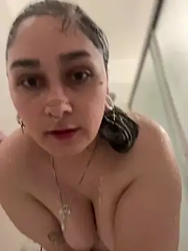 Snapshot of Alix_Valentine chatting on February 28, 5:19 am Alix Valentine online show from February 28, 5:19 am