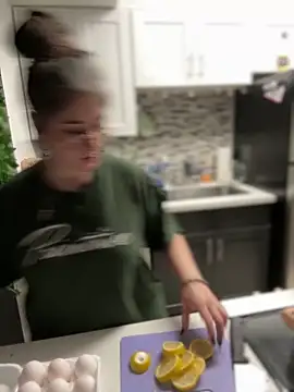 Snapshot of Alix_Valentine chatting on March 1, 3:19 am Alix Valentine online show from March 1, 3:19 am