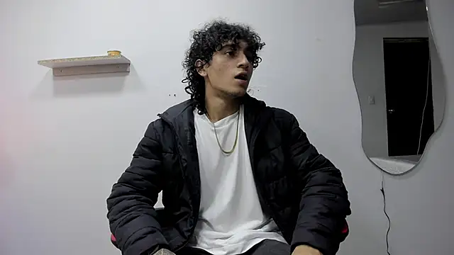 Snapshot of JackesTaylor chatting on November 2, 4:59 am JackesTaylor online show from November 2, 4:59 am