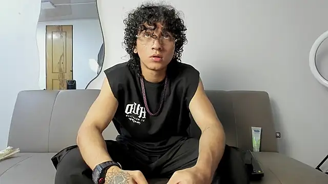 Snapshot of JackesTaylor chatting on November 27, 4:58 am JackesTaylor online show from November 27, 4:58 am