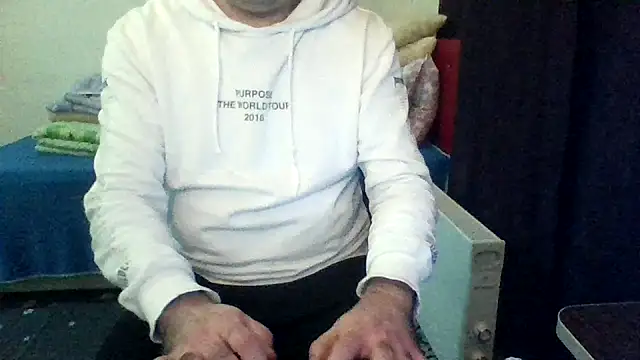 Snapshot of st206boy chatting on January 18, 11:19 pm st206boy online show from January 18, 11:19 pm