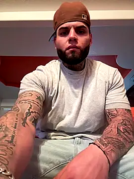 crazybarber69 online show from December 4, 11:24 pm