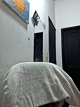 channell0 online show from December 21, 5:03 am