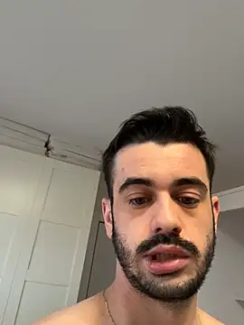 Snapshot of Carl242000 chatting on February 9, 8:29 am Carl242000 online show from February 9, 8:29 am