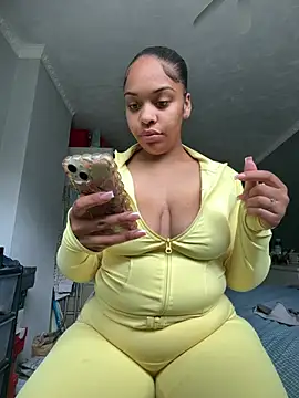 Regina69slut online show from May 6, 3:39 pm