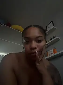 Regina69slut online show from June 27, 5:12 am