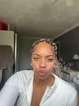 Regina69slut online show from July 6, 1:30 pm
