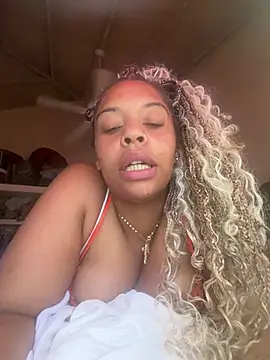 Regina69slut online show from July 16, 6:25 pm