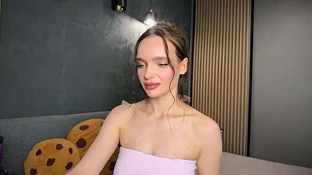 litlle angelll online show from March 2, 12:57 am