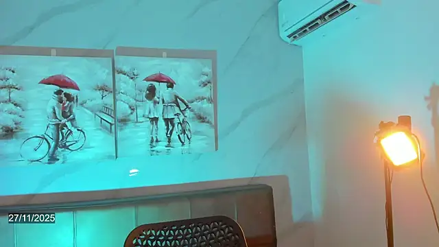 Dreams Chloe online show from November 27, 5:31 am