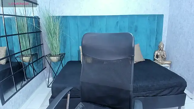 Snapshot of VictoriaaBlair chatting on February 25, 6:28 pm VictoriaaBlair online show from February 25, 6:28 pm