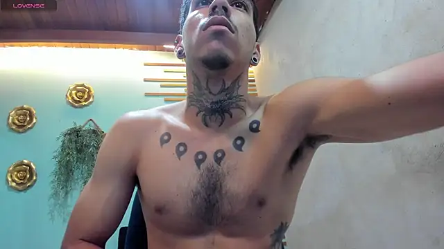 Snapshot of jharol_cardonaa chatting on September 27, 9:42 pm jharol cardonaa online show from September 27, 9:42 pm