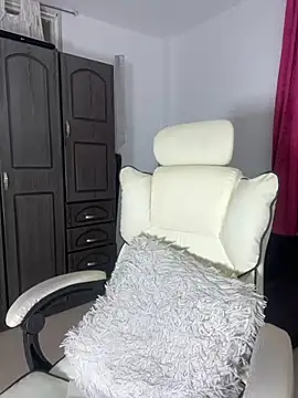 Snapshot of Issa_Santana chatting on September 15, 7:58 pm Issa Santana online show from September 15, 7:58 pm