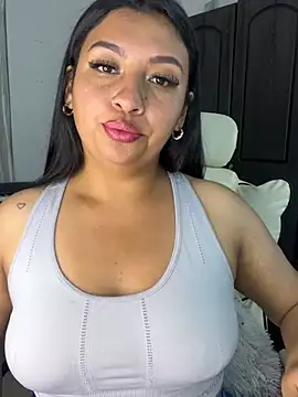 Snapshot of Issa_Santana chatting on July 10, 9:06 pm Issa Santana online show from July 10, 9:06 pm