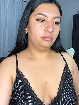 Snapshot of Issa_Santana chatting on August 1, 11:47 pm Issa Santana online show from August 1, 11:47 pm