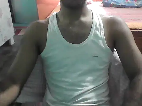 Snapshot of darkbluemoon chatting on October 15, 9:20 am darkbluemoon online show from October 15, 9:20 am