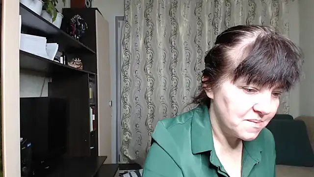 Illusionq online show from November 10, 5:06 am