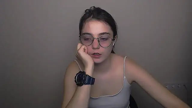 Snapshot of Sun_Shine__ chatting on June 18, 9:41 pm Sun Shine online show from June 18, 9:41 pm