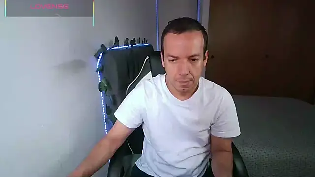 Cerso1 online show from May 30, 12:57 pm