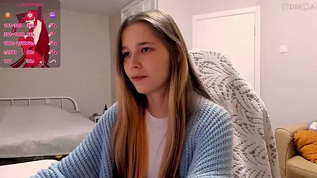 ValerieBubbles online show from October 8, 4:37 pm