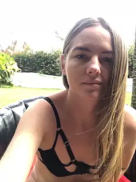 Angiehuston1 online show from September 22, 2:08 pm