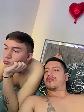 Snapshot of leosexboy_ chatting on March 3, 6:19 am leosexboy online show from March 3, 6:19 am