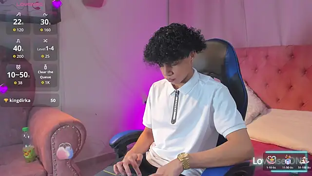 Snapshot of _taylor_black chatting on February 23, 11:02 pm taylor black online show from February 23, 11:02 pm