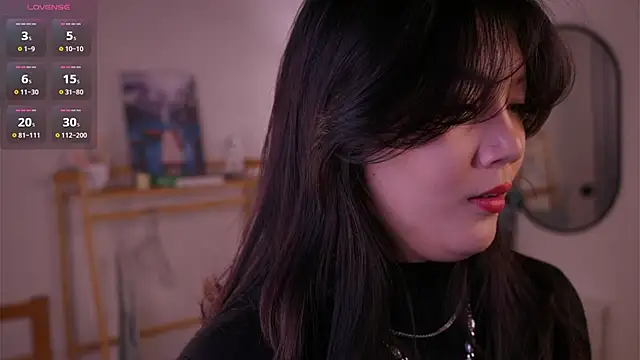 MoiraEger online show from October 27, 5:17 pm