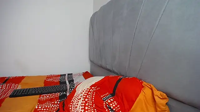 Snapshot of miguelmarcus chatting on September 27, 3:06 pm miguelmarcus online show from September 27, 3:06 pm