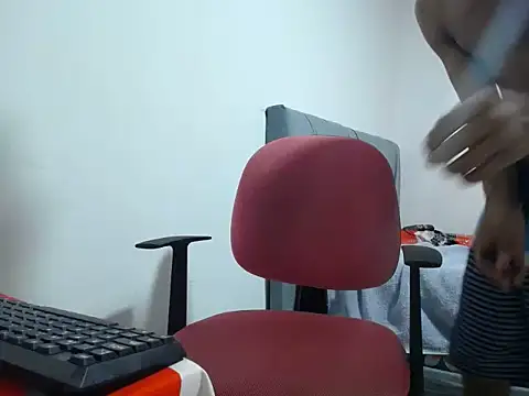 miguelmarcus online show from June 18, 11:47 am