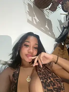 hillarymoreninha online show from September 25, 7:45 am