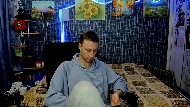 CuteBoy228 online show from February 15, 2:14 pm