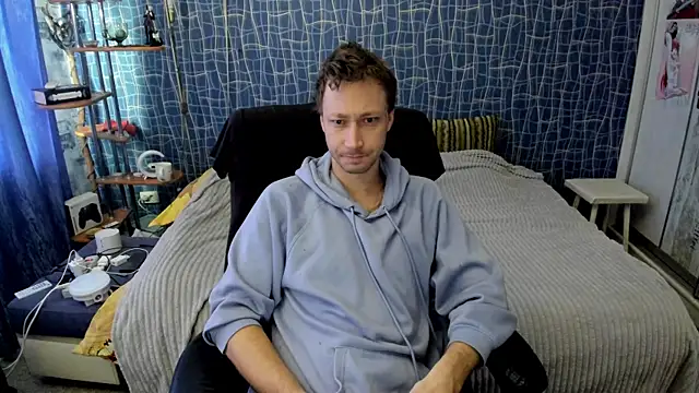 CuteBoy228 online show from April 13, 9:04 am