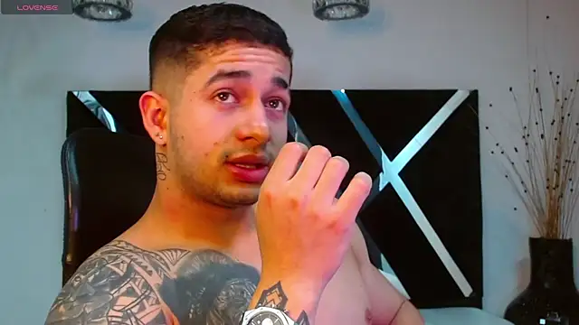 king falconer online show from November 14, 1:15 am