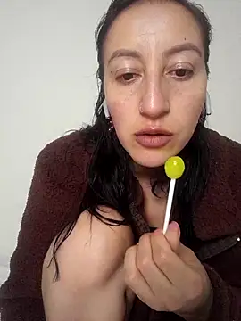 Oriana111 online show from November 14, 4:33 am