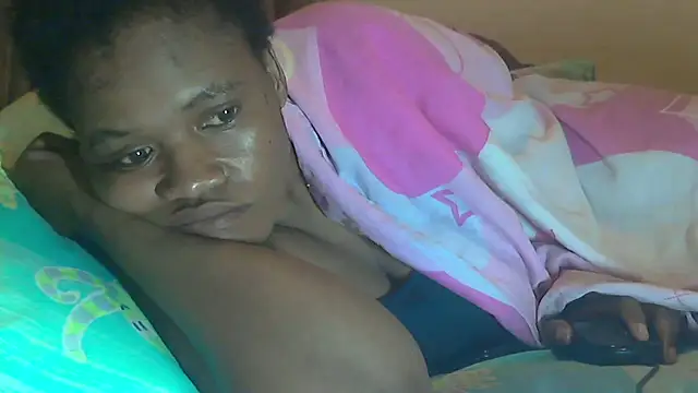 sexythae32 online show from January 10, 10:25 pm