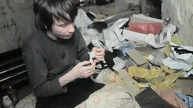 Snapshot of makarov1993 chatting on June 3, 4:37 am makarov1993 online show from June 3, 4:37 am