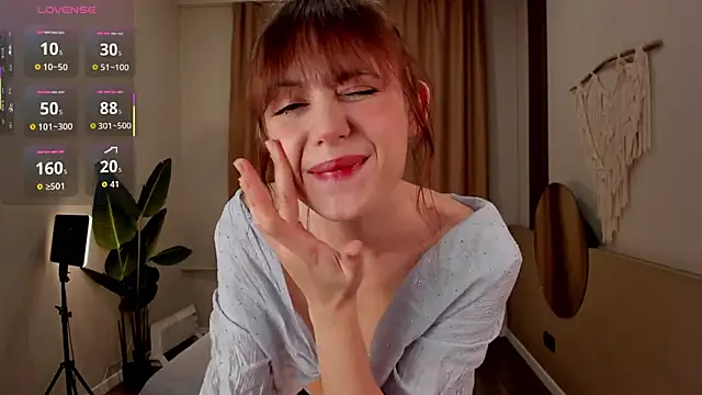 chloe dreammm online show from October 26, 5:13 am