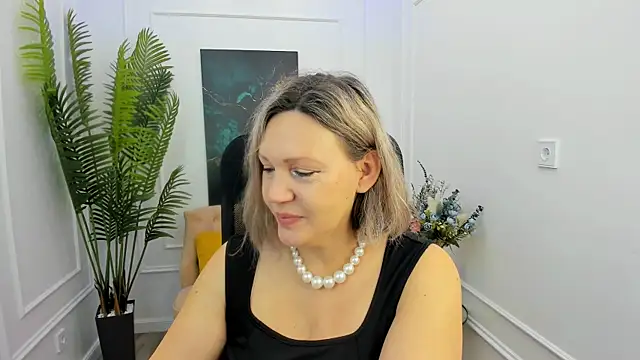 NinaStarle online show from January 10, 4:25 am