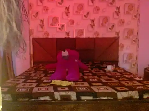 Snapshot of BABY_RANI_ chatting on September 18, 9:11 am BABY RANI online show from September 18, 9:11 am