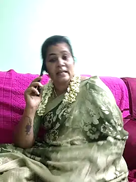 Snapshot of tamilaruvi chatting on April 21, 7:17 pm tamilaruvi online show from April 21, 7:17 pm