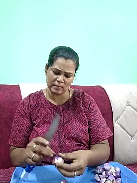 Snapshot of tamilaruvi chatting on May 3, 5:57 am tamilaruvi online show from May 3, 5:57 am
