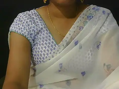 Snapshot of Priyanka_rao chatting on April 2, 4:26 pm Priyanka rao online show from April 2, 4:26 pm