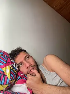 Michaell Spinelly online show from September 13, 3:23 pm