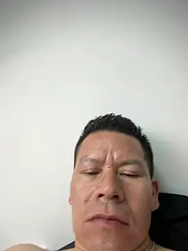 Manu0586 online show from March 15, 4:40 am