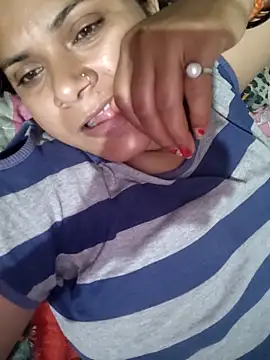 couple 71 online show from May 16, 7:27 am