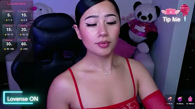 evelyn ch  online show from November 8, 10:59 am