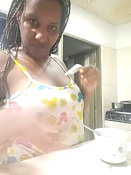 Snapshot of VikysDavis chatting on March 22, 3:32 am VikysDavis online show from March 22, 3:32 am