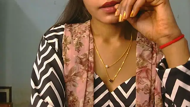 Aarti misty71 online show from February 25, 5:06 am